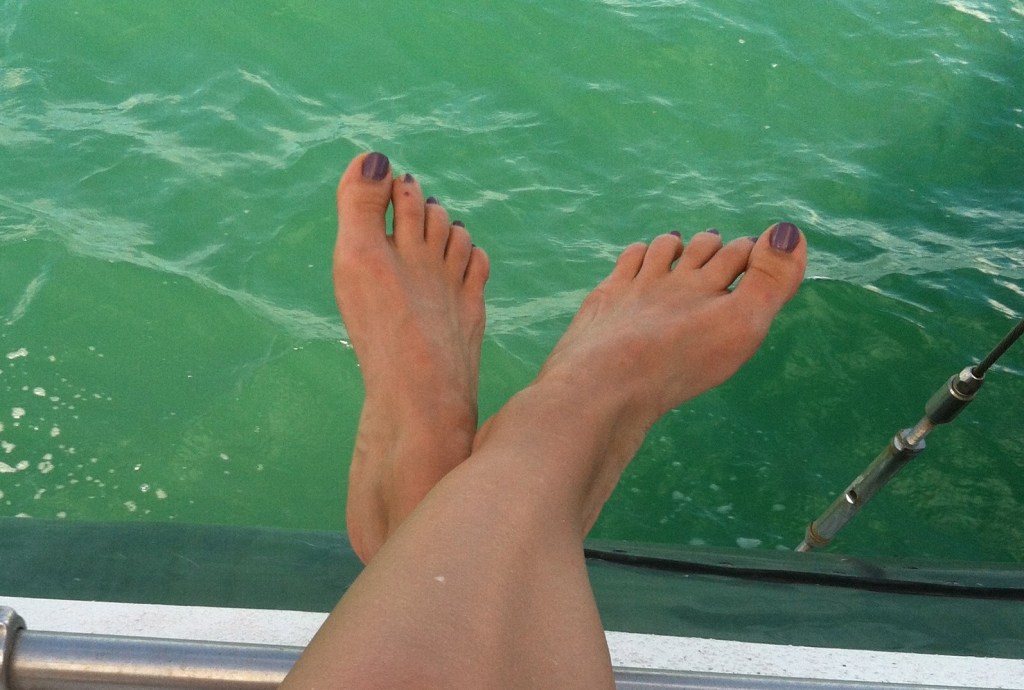 Toes Over the&nbsp;Atlantic