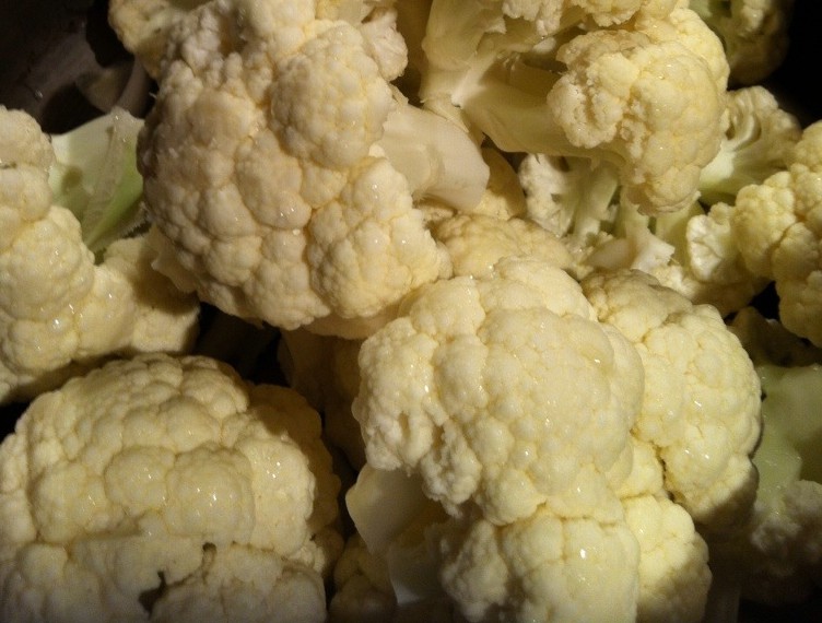 Why Does Cooked Cauliflower Have to Smell So Weird?