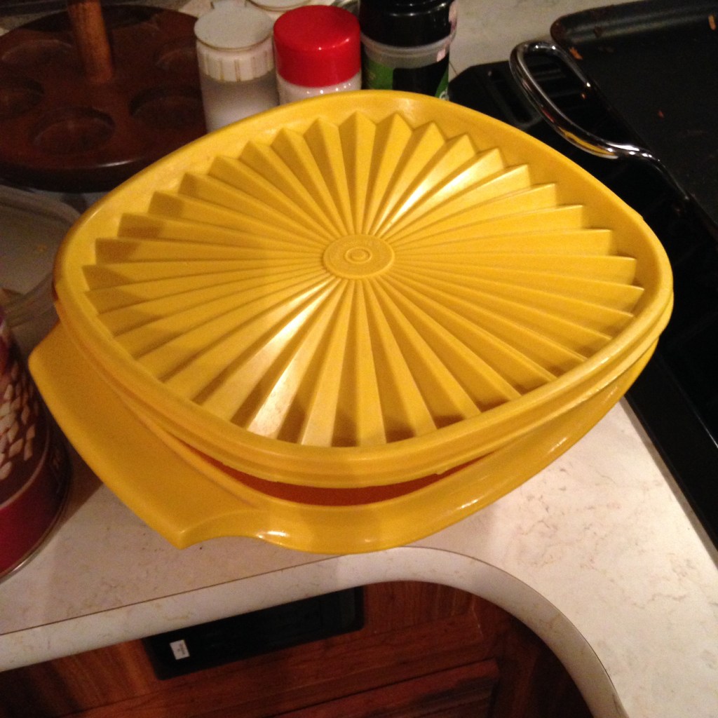 I ❤️ Vintage Tupperware